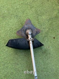 Honda UMK422 4 Stroke Petrol Brushcutter Strimmer GX22