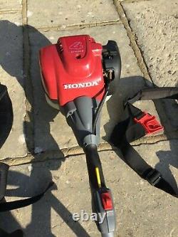 Honda UMK 435E, 4 Stroke Petrol Brushcutter/Strimmer with 2 harnesses, tool bag