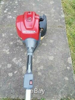 Honda Umk425e Strimmer Brush Cutter Petrol 25. CC 4 Stroke