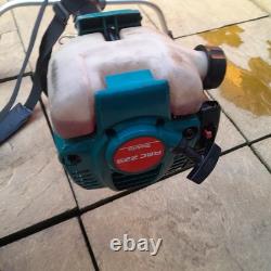 Makita Brush cutter petrol RBC 225 just serviced NOT USED MUCH collection only