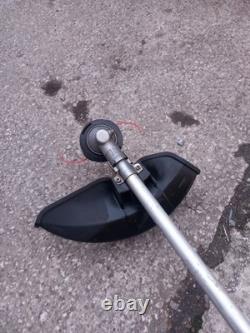 Makita Em4351uh Petrol Strimmer. Strimmer Head Fitted 4 Stroke