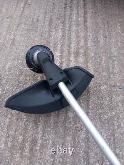 Makita Em4351uh Petrol Strimmer. Strimmer Head Fitted 4 Stroke