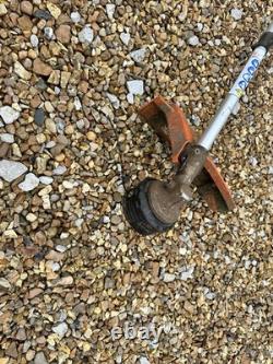 Stihl FS90 split shaft strimmer with strimmer attachment