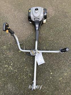 Titan TTL530GBC Brush Cutter And Strimmer 43cc