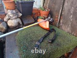 Coupe-bordures STIHL FS55 à essence similaire à STIHL pré FS460