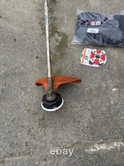 Coupe-bordures Stihl FS 461 CEM avec harnais de coupe, année 2024