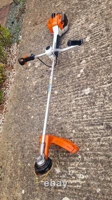 Coupe-bordures à essence Stihl FS 411C année 2023