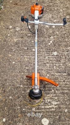 Coupe-bordures à essence Stihl FS 411C année 2023