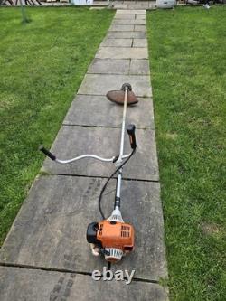 DÉBROUSSAILLEUSE À essence STIHL FS100 d'occasion