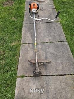 DÉBROUSSAILLEUSE À essence STIHL FS100 d'occasion