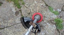 Débroussailleuse / Coupe-bordures Mitsubishi Kaaz