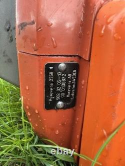 Débroussailleuse Husqvarna 235R en bon état soigné
