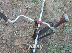 Débroussailleuse Kawasaki / coupe-bordures avec sangle Stihl