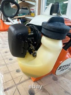 Débroussailleuse STIHL FS 45 avec nouvelle bougie de rechange et kit carburateur. Striiimer
