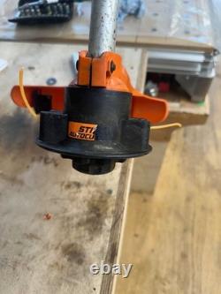 Débroussailleuse STIHL FS 45 avec nouvelle bougie de rechange et kit carburateur. Striiimer