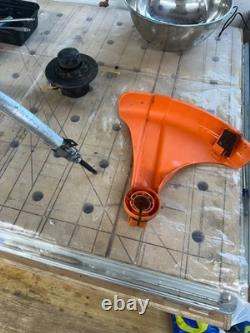 Débroussailleuse STIHL FS 45 avec nouvelle bougie de rechange et kit carburateur. Striiimer