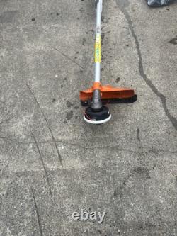 Débroussailleuse Stihl FS 550 coupe-bordure harnais de cordon année 2002