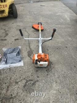 Débroussailleuse Stihl FS 550 coupe-bordure harnais de cordon année 2002