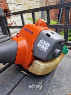 Débroussailleuse à essence Husqvarna 125c Pour pièces non fonctionnelle