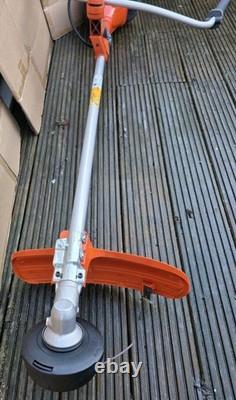 Débroussailleuse à essence Husqvarna 545RX toute neuve