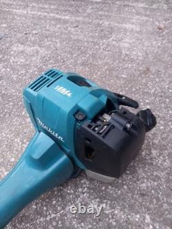 Débroussailleuse à essence Makita Em4351uh. Tête de débroussailleuse équipée 4 temps