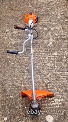 Débroussailleuse à essence Stihl FS 240C modèle 2022 FS240C