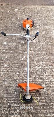 Débroussailleuse à essence Stihl FS 240C modèle 2022 FS240C