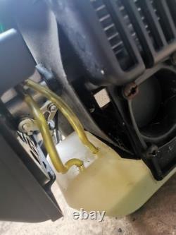 Débroussailleuse à essence deux temps Qualcast verte