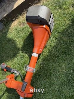 Débroussailleuse thermique Husqvarna 545 RXT robuste et intensive
