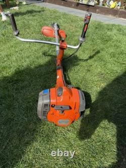 Débroussailleuse thermique Husqvarna 545 RXT robuste et intensive