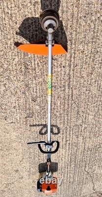 Débroussailleuse thermique Stihl FS130R coupe-bordures débroussailleuse Débroussailleuse thermique Stihl FS130R coupe-bordures débroussailleuse