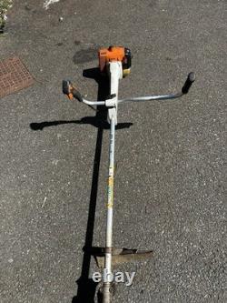 Débroussailleuse thermique Stihl FS400 à deux temps, professionnelle et puissante