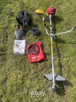 Honda UMK 425 E débroussailleuse/coupe-bordures à essence 4 temps