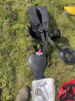 Honda UMK 425 E débroussailleuse/coupe-bordures à essence 4 temps