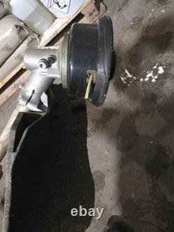 Honda UMK 435E Débroussailleuse à essence moteur 4 temps