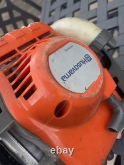 Husqvarna 129R Débroussailleuse à essence. COLLECTE UNIQUEMENT