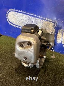 Makita BCX2510 Mm4 Débroussailleuse à essence moteur