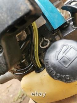 Makita EBH252U coupe-bordures à essence 24,5 cc à 4 temps