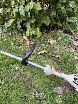 STIHL FS 45 Débroussailleuse thermique à essence, arbre courbé, démarre et fonctionne parfaitement