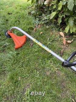 STIHL FS 45 Débroussailleuse thermique à essence, arbre courbé, démarre et fonctionne parfaitement
