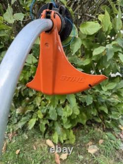 STIHL FS 45 Débroussailleuse thermique à essence, arbre courbé, démarre et fonctionne parfaitement