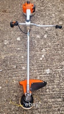 Stihl FS 460C Débroussailleuse à essence à deux temps avec poignée