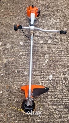 Stihl FS 460C Débroussailleuse à essence à deux temps avec poignée