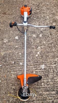 Stihl FS 460C Débroussailleuse à essence à deux temps avec poignée