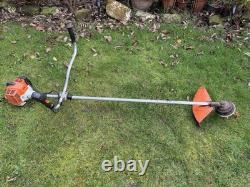 Stihl FS 94 C Débroussailleuse à essence. Veuillez lire la description.