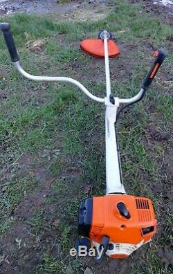 Stihl Fs400 Essence Débroussailleuse Tondeuse À Gazon. Bon État De Fonctionnement