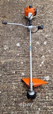 Taille-haie à essence Stihl FS 240C modèle 2022 FS240C