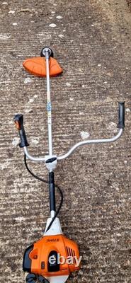 Taille-haie à essence Stihl FS 240C modèle 2022 FS240C