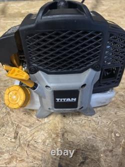 Titan TTBCP33-4 Débroussailleuse à arbre droit séparé de 33cc
